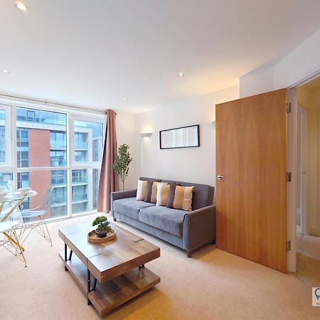 London Excel Stays - One Bed Apartment Buitenkant foto